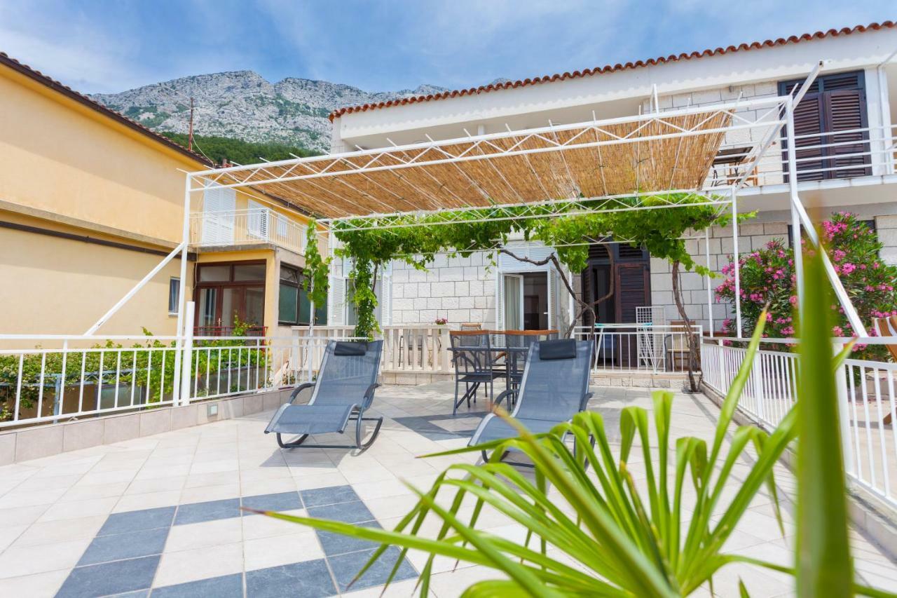 Guest House Ivan Ledic Brela Exterior photo