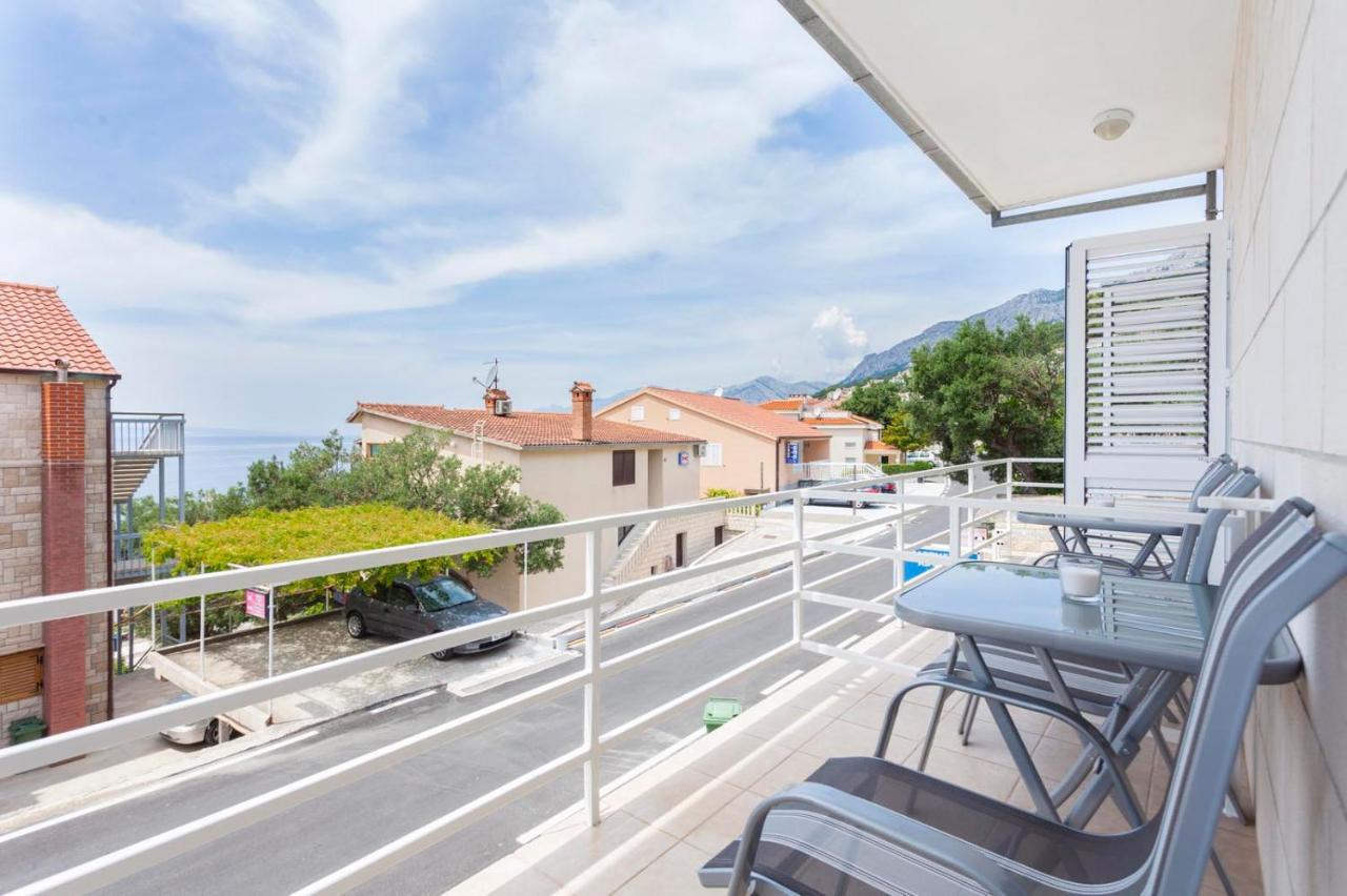 Guest House Ivan Ledic Brela Exterior photo